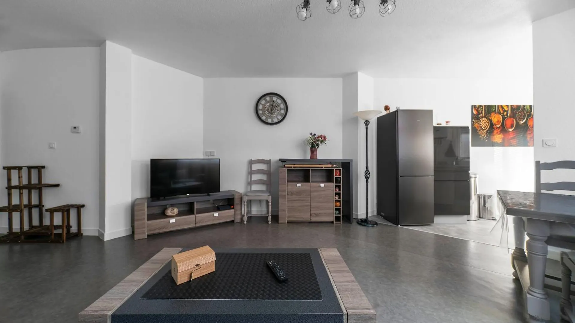 Apartment Le Bardin - Grand Appartement Design, Parking Gratuit Vichy France