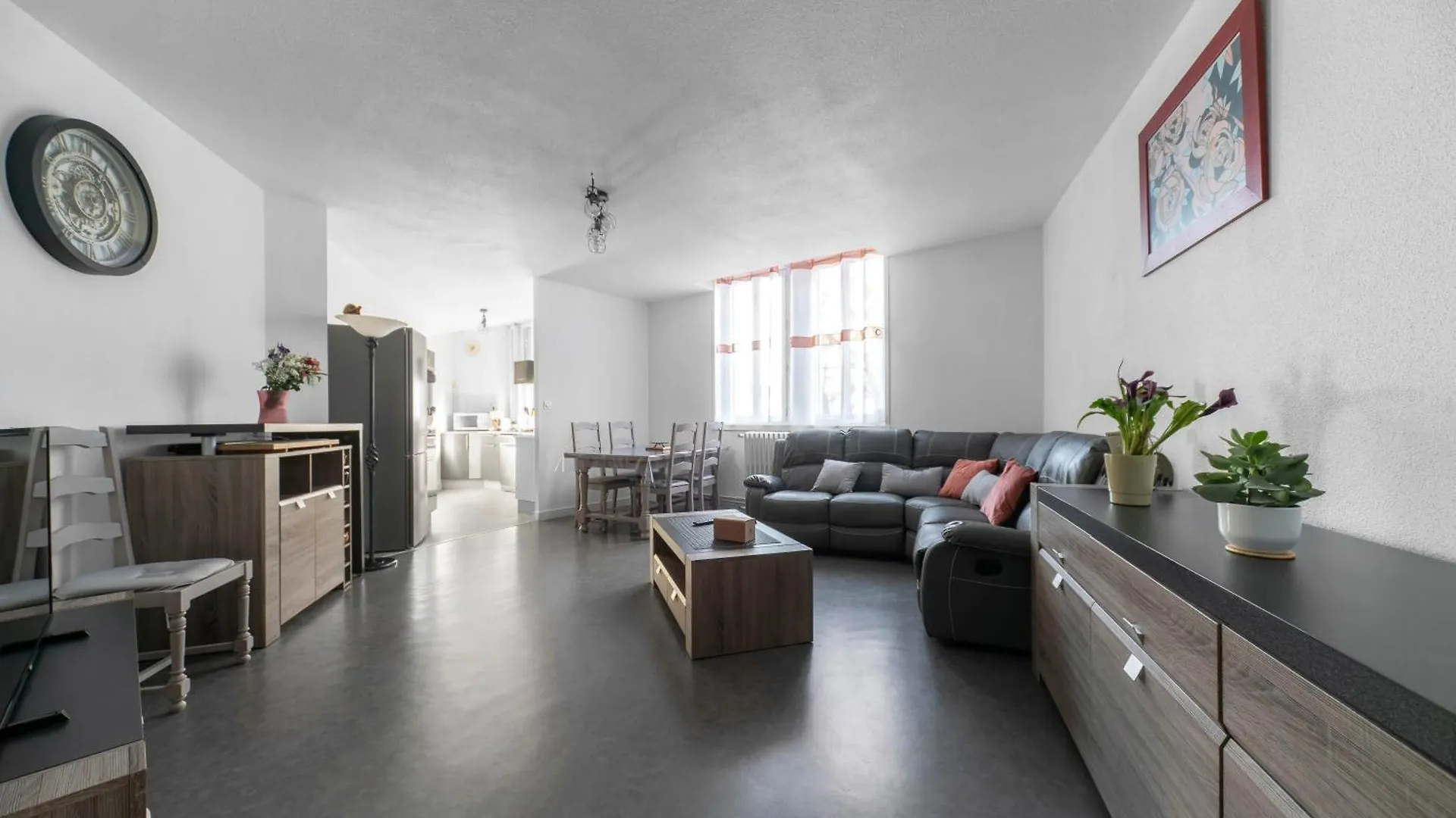 Le Bardin - Grand Appartement Design, Parking Gratuit Vichy