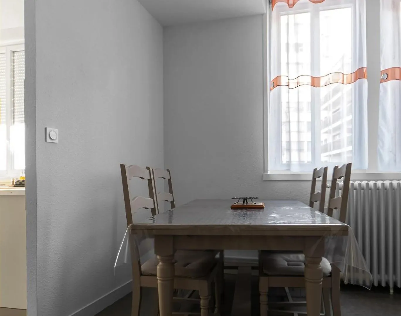 Le Bardin - Grand Appartement Design, Parking Gratuit Vichy